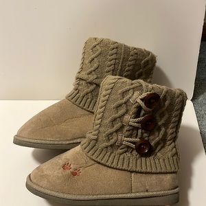 Slip On Boots with Knit Details